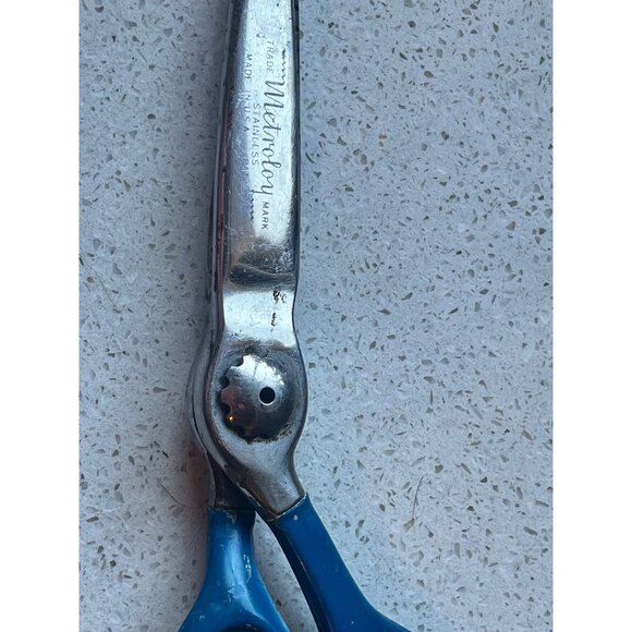 Vintage Metrology Stainless Steel Pinking Shears With Blue Handles - Picture 3 of 12